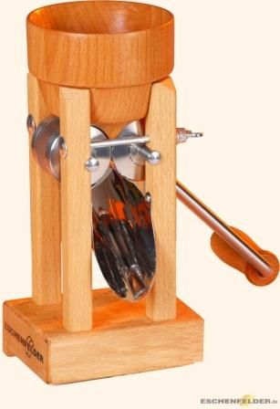 Eschenfelder muesli machine tafelmodel met houten trechter