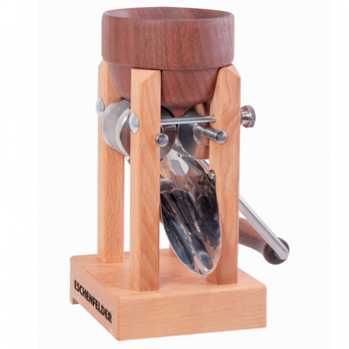 Eschenfelder muesli machine tafelmodel met walnoot trechter